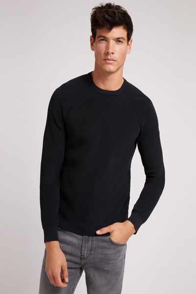Sueter-Guess-Lucius-para-hombre-GUESS