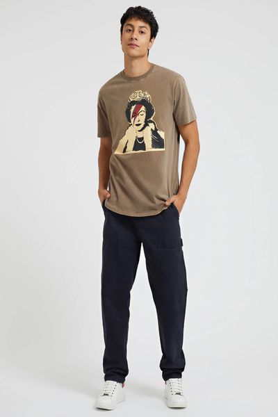 Playera-Guess-Originals-x-Banksy-Queen-Para-Hombre