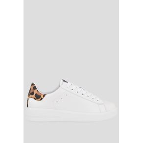 

Tenis Blancos Guess Rockyy Talla: 8.5